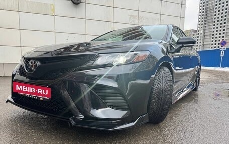 Toyota Camry, 2021 год, 2 800 000 рублей, 11 фотография
