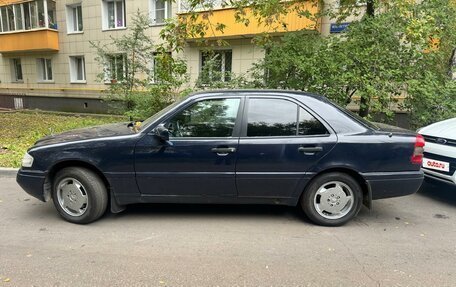 Mercedes-Benz C-Класс, 1993 год, 280 000 рублей, 4 фотография