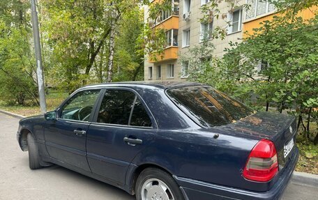 Mercedes-Benz C-Класс, 1993 год, 280 000 рублей, 3 фотография