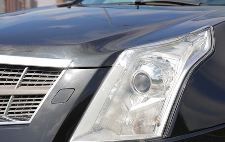 Cadillac SRX II рестайлинг, 2011 год, 1 990 000 рублей, 33 фотография