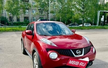 Nissan Juke II, 2012 год, 889 000 рублей, 2 фотография