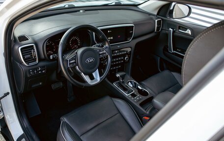 KIA Sportage IV рестайлинг, 2021 год, 1 995 000 рублей, 13 фотография