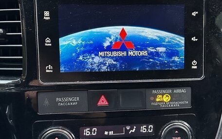 Mitsubishi Outlander III рестайлинг 3, 2018 год, 2 700 000 рублей, 12 фотография