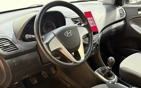Hyundai Solaris II рестайлинг, 2011 год, 730 000 рублей, 8 фотография