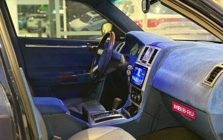 Chrysler 300C II, 2004 год, 709 000 рублей, 7 фотография
