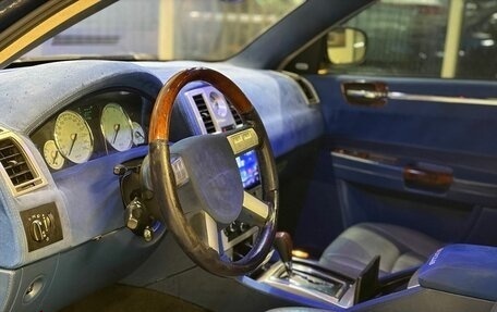 Chrysler 300C II, 2004 год, 709 000 рублей, 11 фотография