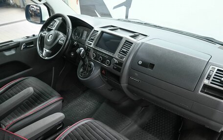 Volkswagen Multivan T5, 2011 год, 2 349 900 рублей, 7 фотография