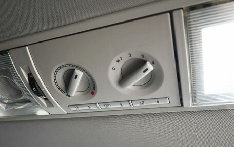 Volkswagen Multivan T5, 2011 год, 2 349 900 рублей, 20 фотография