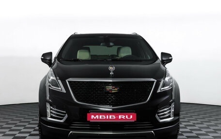 Cadillac XT5 I рестайлинг, 2017 год, 2 390 000 рублей, 2 фотография