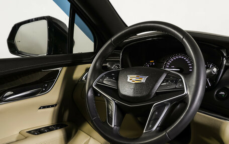 Cadillac XT5 I рестайлинг, 2017 год, 2 390 000 рублей, 12 фотография