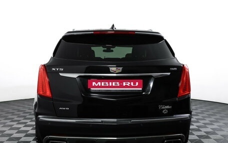 Cadillac XT5 I рестайлинг, 2017 год, 2 390 000 рублей, 6 фотография