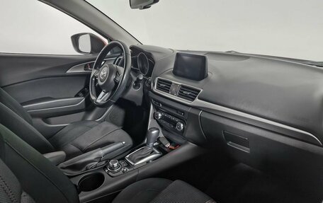 Mazda 3, 2018 год, 1 620 000 рублей, 10 фотография