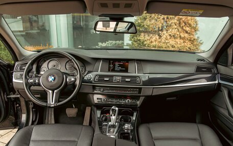 BMW 5 серия, 2016 год, 1 795 000 рублей, 26 фотография