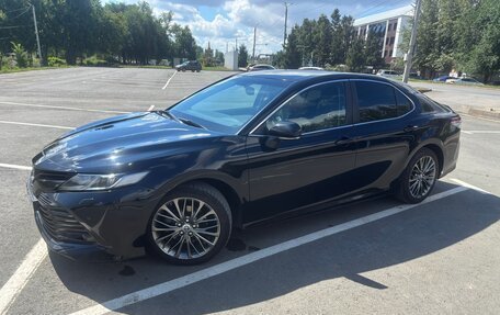 Toyota Camry, 2019 год, 2 850 000 рублей, 14 фотография
