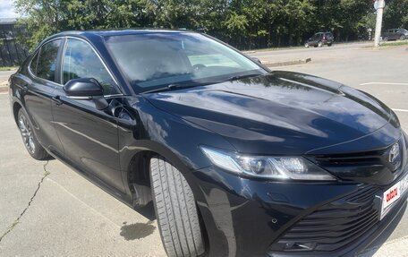 Toyota Camry, 2019 год, 2 850 000 рублей, 15 фотография