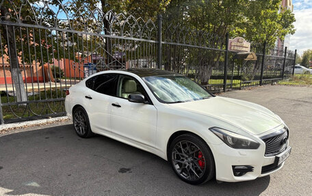 Infiniti Q70 I, 2015 год, 2 250 000 рублей, 2 фотография