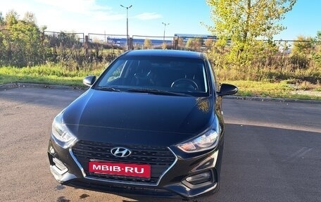 Hyundai Solaris II рестайлинг, 2017 год, 1 170 000 рублей, 1 фотография
