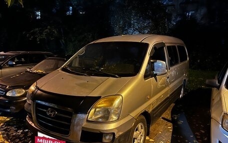 Hyundai H-1 II рестайлинг, 2006 год, 270 000 рублей, 4 фотография