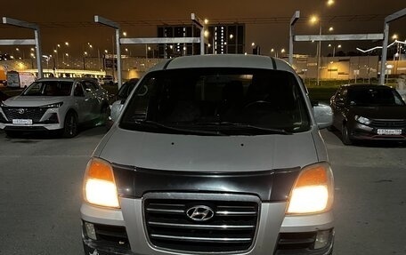 Hyundai H-1 II рестайлинг, 2006 год, 270 000 рублей, 5 фотография