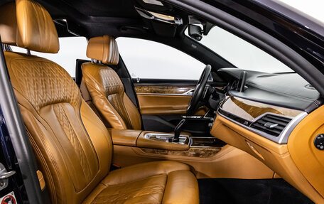 BMW 7 серия, 2017 год, 2 499 000 рублей, 25 фотография