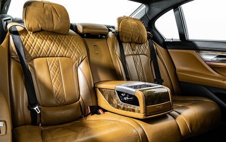BMW 7 серия, 2017 год, 2 499 000 рублей, 26 фотография