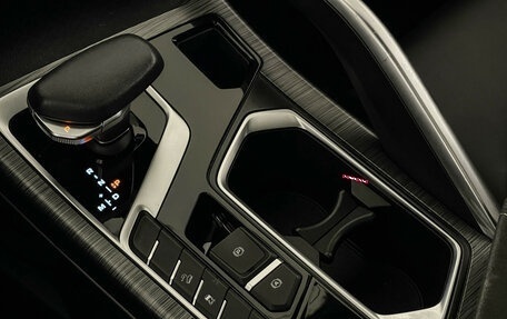 Geely Tugella FY11, 2023 год, 2 997 000 рублей, 18 фотография