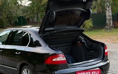 Skoda Superb III рестайлинг, 2008 год, 599 000 рублей, 25 фотография