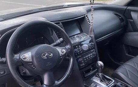Infiniti FX II, 2009 год, 700 000 рублей, 4 фотография