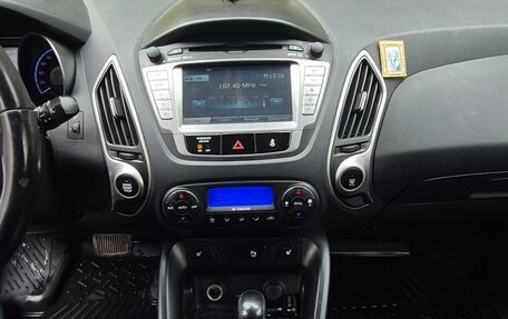 Hyundai ix35 I рестайлинг, 2011 год, 1 200 000 рублей, 13 фотография