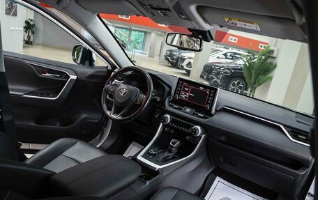 Toyota RAV4, 2022 год, 3 150 000 рублей, 5 фотография