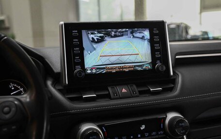 Toyota RAV4, 2022 год, 3 150 000 рублей, 13 фотография