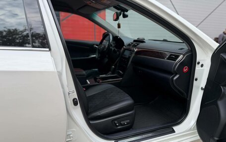 Toyota Camry, 2016 год, 190 000 рублей, 14 фотография