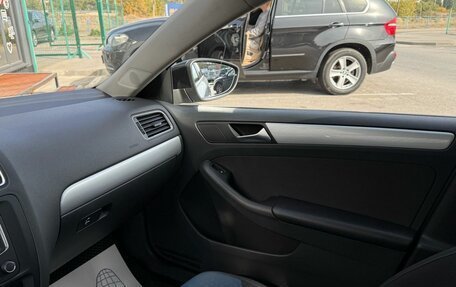 Volkswagen Jetta VI, 2013 год, 1 190 000 рублей, 21 фотография