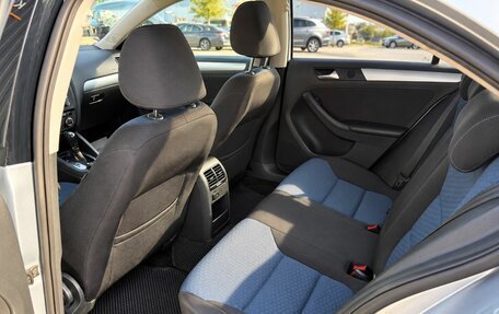 Volkswagen Jetta VI, 2013 год, 1 190 000 рублей, 25 фотография