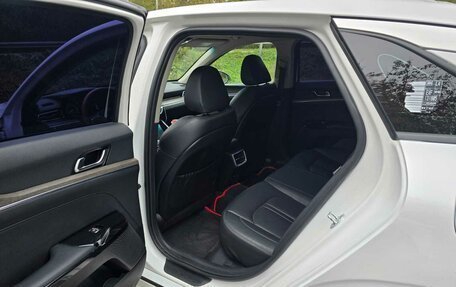 KIA K5, 2021 год, 2 200 000 рублей, 12 фотография
