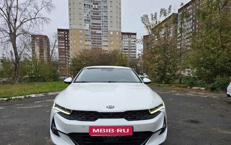 KIA K5, 2021 год, 2 200 000 рублей, 8 фотография