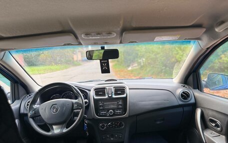Renault Sandero II рестайлинг, 2016 год, 689 000 рублей, 12 фотография