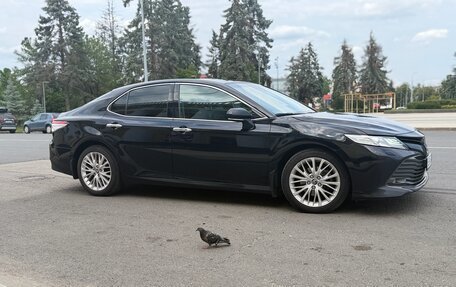 Toyota Camry, 2018 год, 2 450 000 рублей, 4 фотография