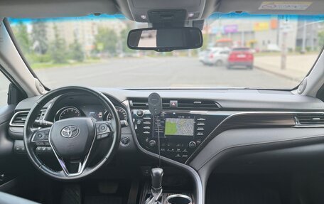 Toyota Camry, 2018 год, 2 450 000 рублей, 7 фотография