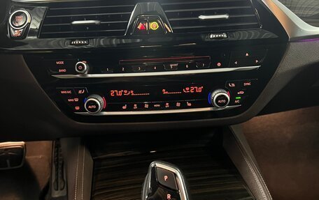 BMW 5 серия, 2019 год, 3 100 000 рублей, 13 фотография