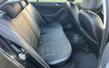 Volkswagen Jetta VI, 2015 год, 999 000 рублей, 10 фотография