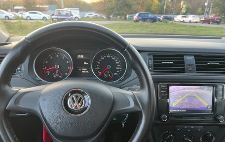 Volkswagen Jetta VI, 2015 год, 999 000 рублей, 15 фотография