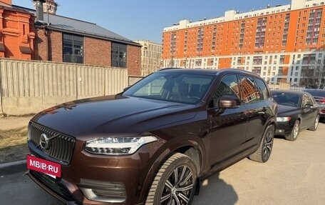 Volvo XC90 II рестайлинг, 2021 год, 5 000 000 рублей, 2 фотография