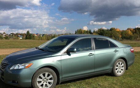 Toyota Camry, 2008 год, 1 700 000 рублей, 1 фотография