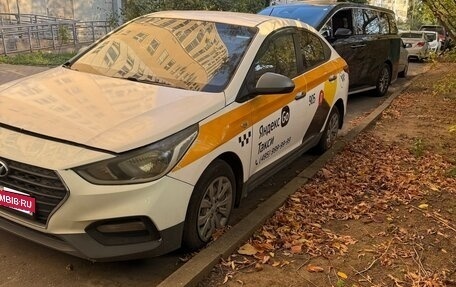 Hyundai Solaris II рестайлинг, 2019 год, 400 000 рублей, 3 фотография