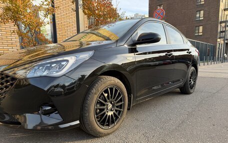 Hyundai Solaris II рестайлинг, 2022 год, 1 850 000 рублей, 6 фотография