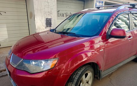 Mitsubishi Outlander III рестайлинг 3, 2008 год, 1 000 000 рублей, 2 фотография