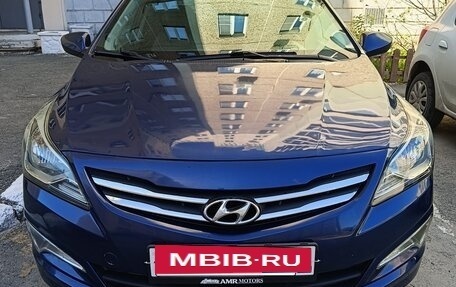 Hyundai Solaris II рестайлинг, 2015 год, 770 000 рублей, 1 фотография