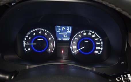 Hyundai Solaris II рестайлинг, 2016 год, 1 300 000 рублей, 12 фотография