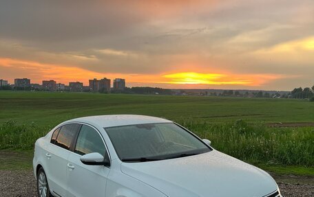 Volkswagen Passat B7, 2014 год, 1 100 000 рублей, 2 фотография